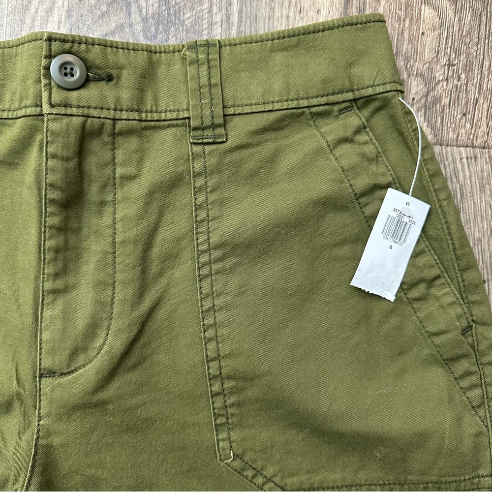 Old Navy High Rise Chino Shorts Women’s Size S Green - Picture 2 of 8